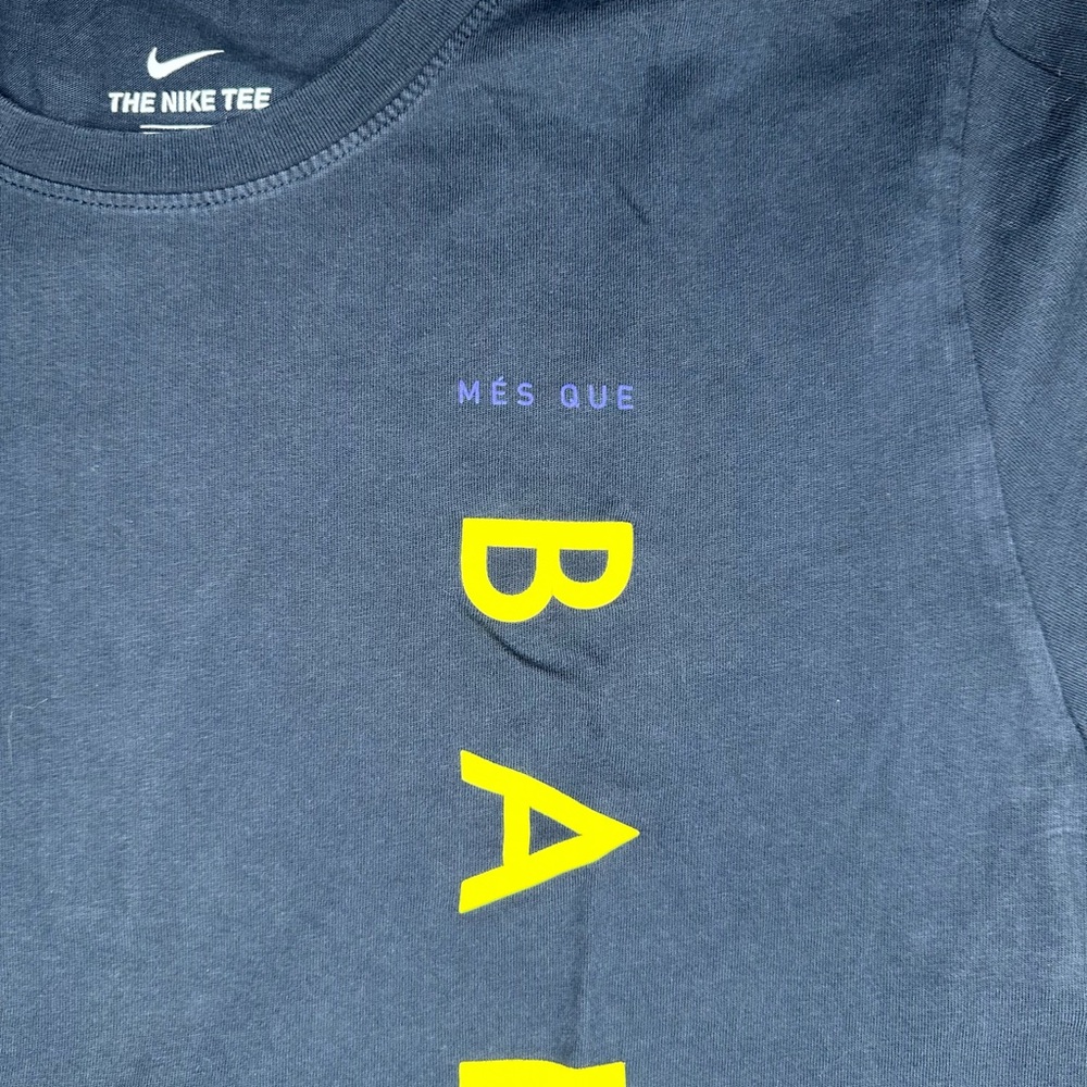 Nike Barça Navy Tee with Yellow Accents - Picture 3 of 5